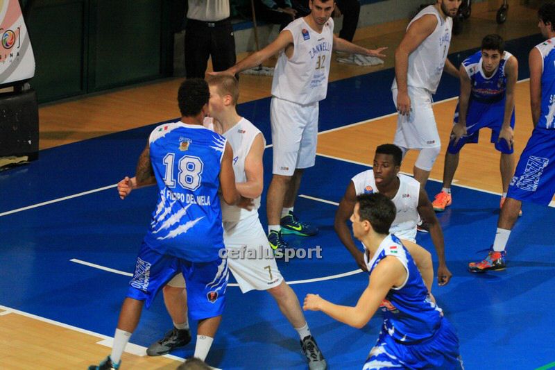 141116_Cocuzza 110_tn.jpg